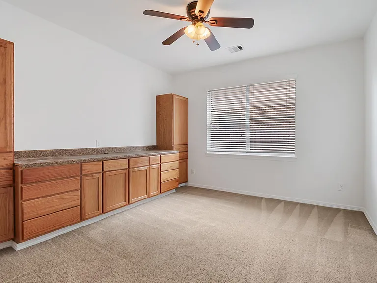3611 Rocky Ledge Ln — Photo 21