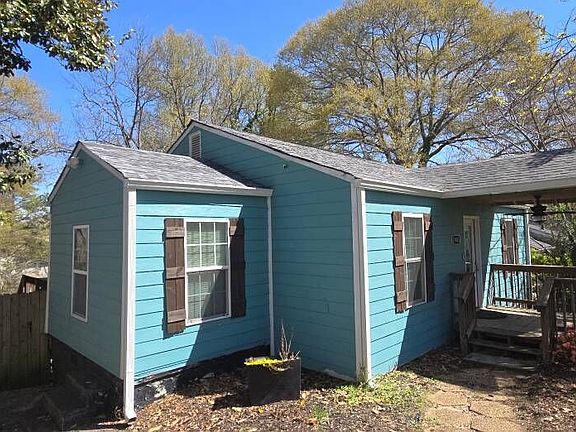 3rd image of 1901 E Farris Ave