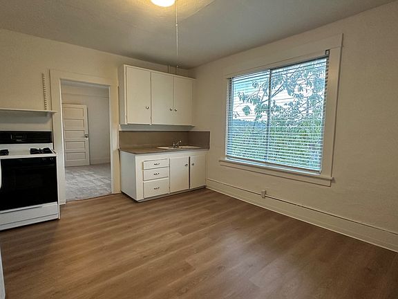 3rd image of 3837-3843 23rd Ave SW