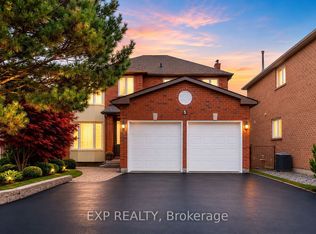 5 Hyde Park Dr, Richmond Hill, ON L4B1V3