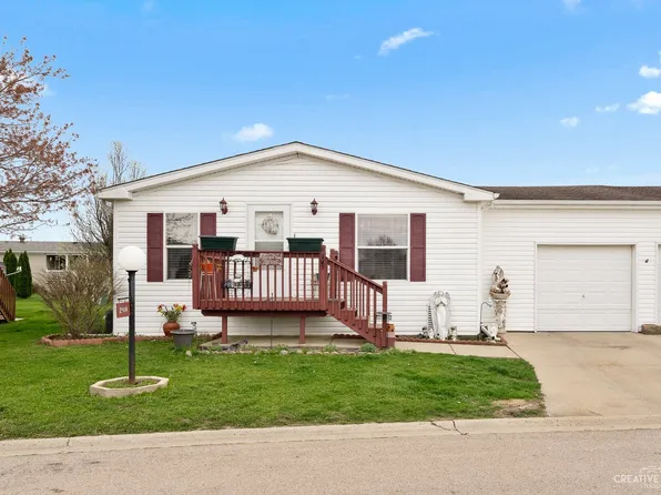 241 Meadowlark Ln #A, Sandwich, IL 60548