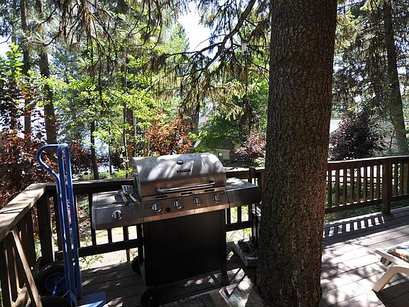 5th image of 1642 Forest Lawn Dr