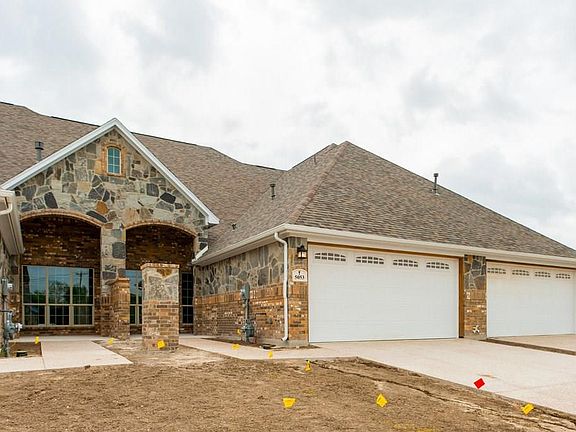 3rd image of 5053 Giverny Ln