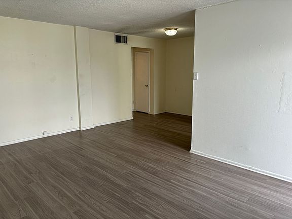 5th image of 1420 SE 3rd St #27