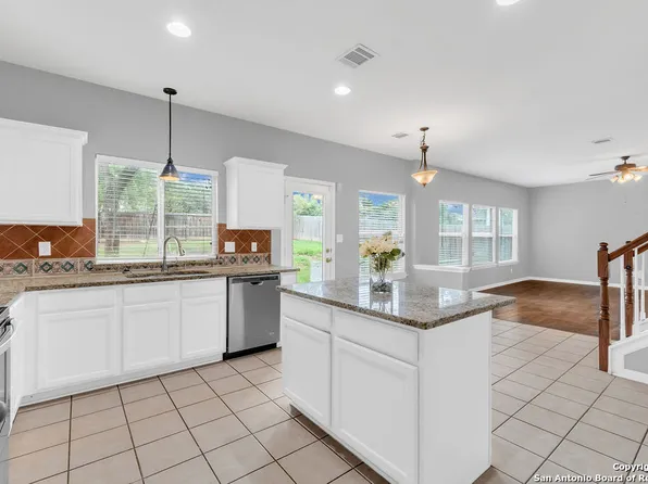 8414 BRAUN WALK, San Antonio, TX 78250