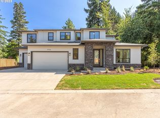 5906 SW 67th Pl, Portland, OR 97225