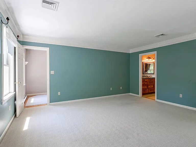67 Sargent Rd — Photo 48