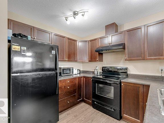 4th image of 3514 16th St NW