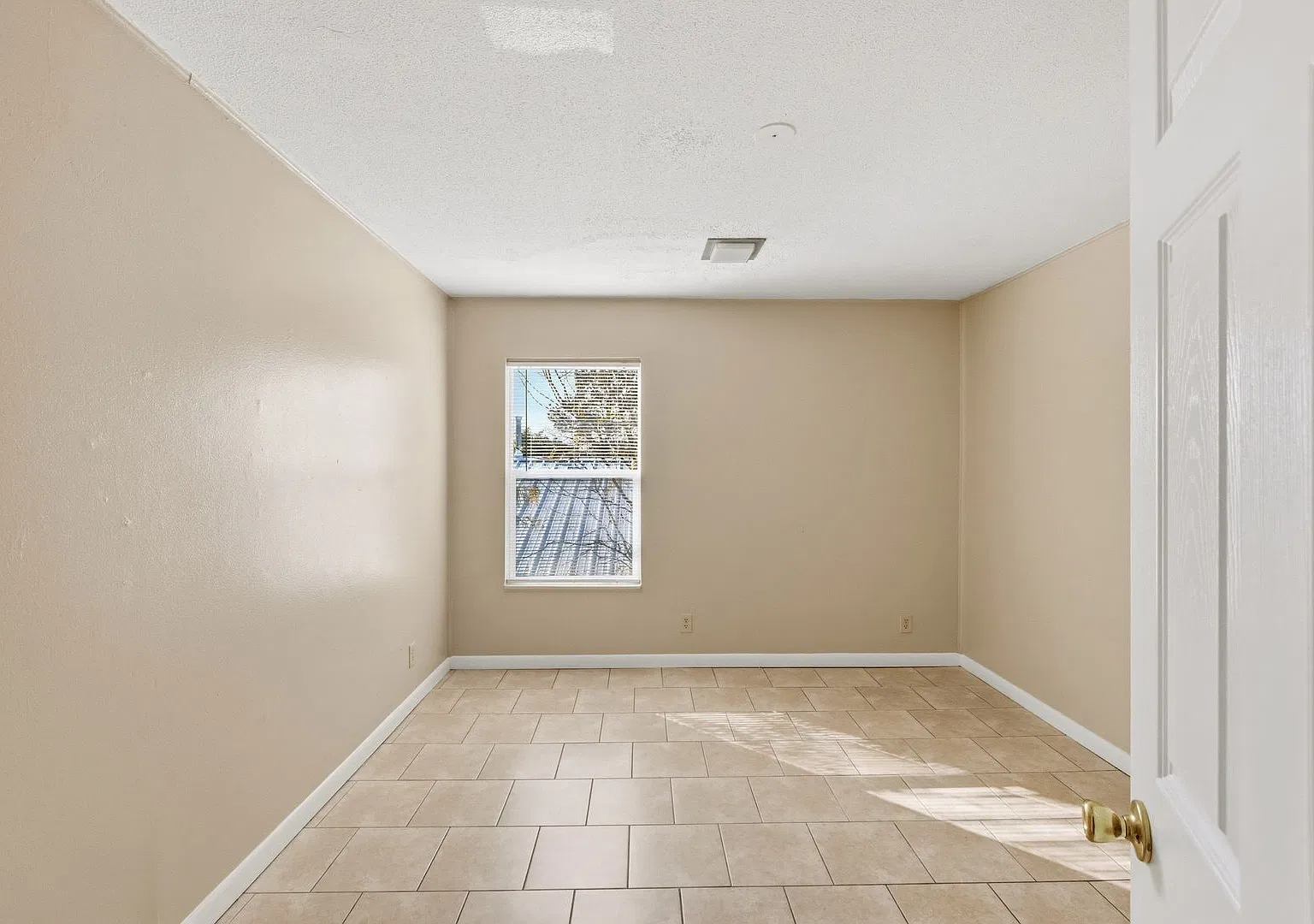309 Tennessee St SE — Photo 4