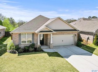 626 Magnolia Place Ln SW, Hartselle, AL 35640