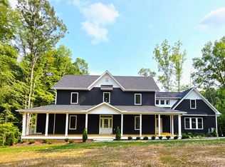 515 Noahs Landing Dr, Bumpass, VA 23024