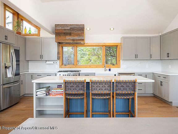 4th image of 151 Sam Grange Ct