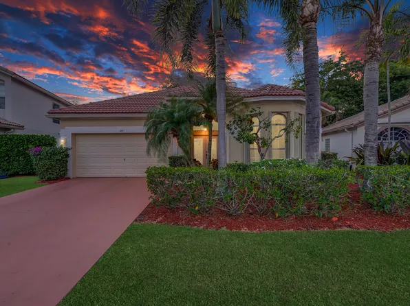 469 Woodview Circle, Palm Beach Gardens, FL 33418