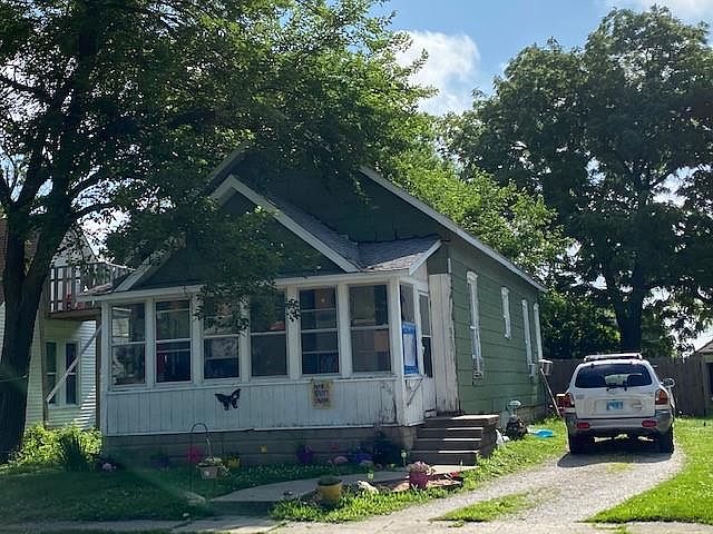 2nd image of 216 N 22nd St