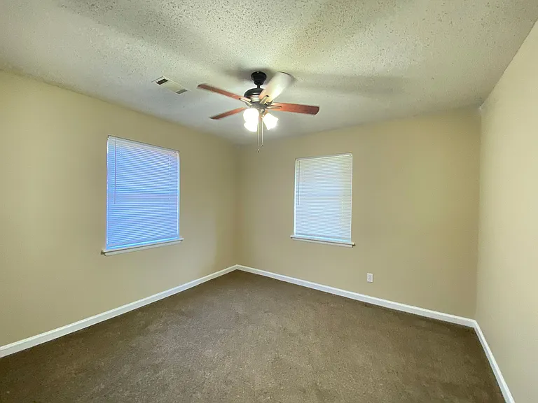 6517 Farmstead Rd — Photo 9