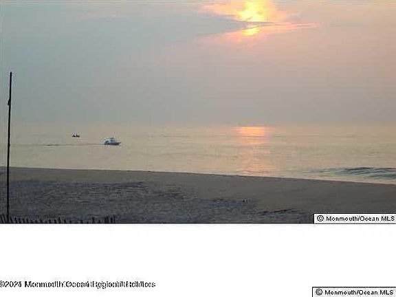 2nd image of 1427 Oceanfront Poin