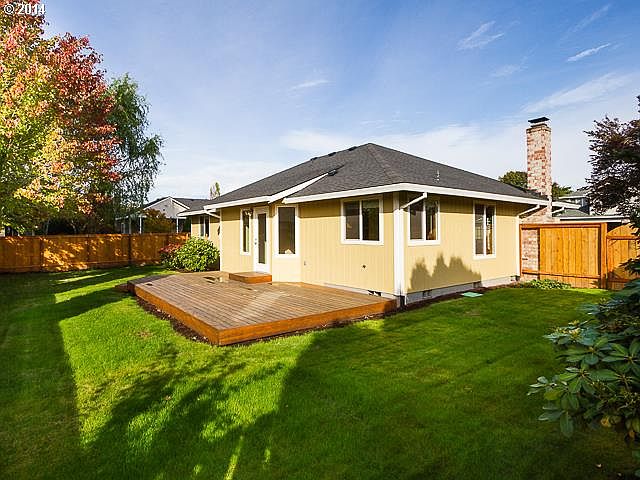 2nd image of 1549 NE 54th Ave
