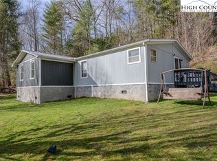 672 Upper Hanging Rock Roads, Spruce Pine, NC 28777