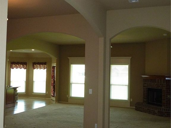 5th image of 26479 Columbia Crest Dr