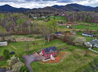 5800 Robinson Rd, Young Harris, GA 30582