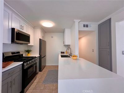 18620 Hatteras St Unit 285, Tarzana, CA, 91356