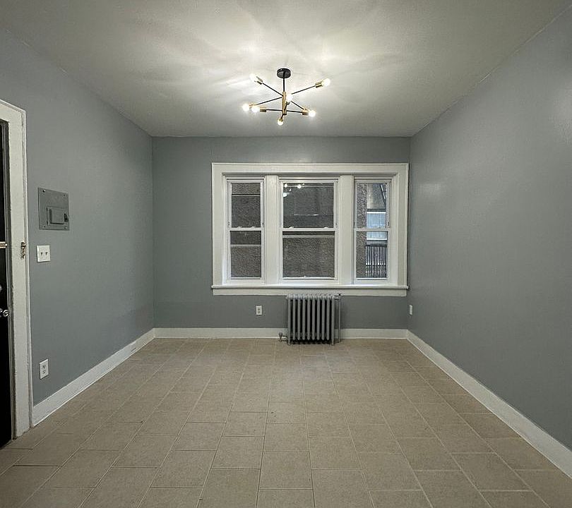 2nd image of 249 Orange Pl #9
