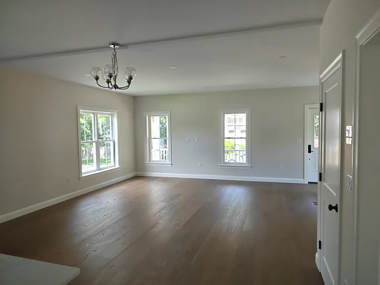 27 Park St #1 — Photo 8