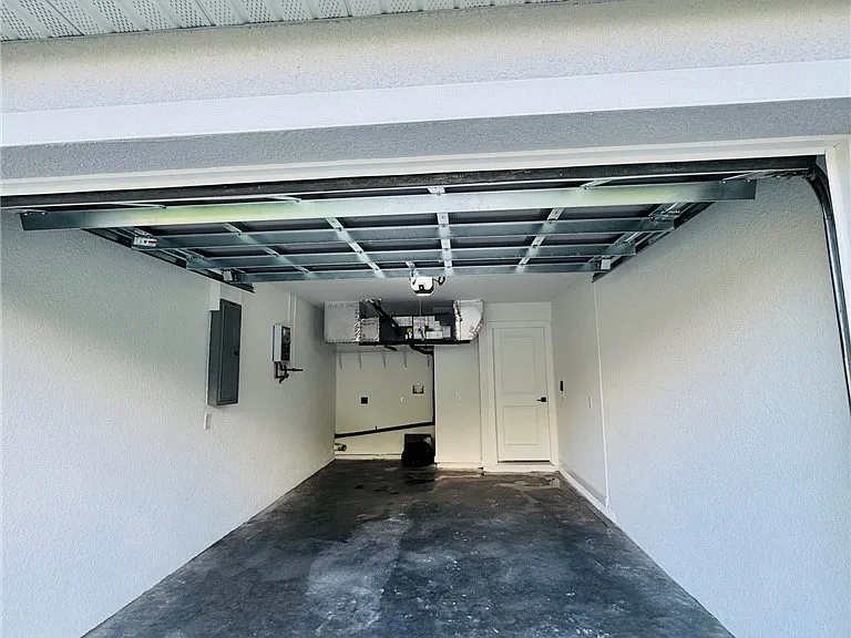 807 Monroe Ave — Photo 11