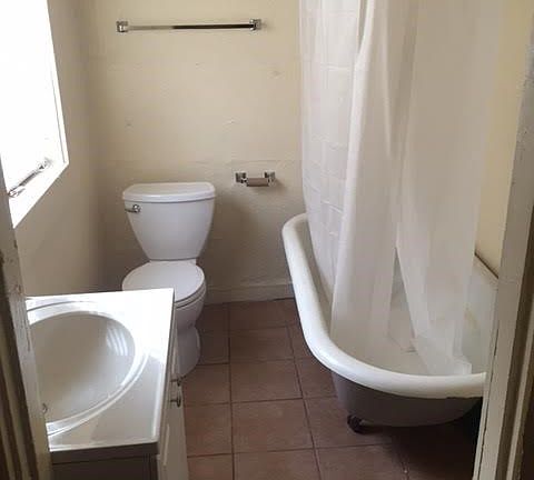 2nd image of 602 E Avenue D
