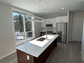 Residences at Sharon Gallery