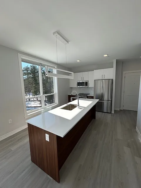 Building Photo - Residences at Sharon Gallery