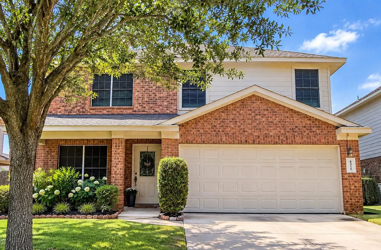 4 bed, 2.5 bath, 2651 sqft, $2,500 — Photo 1