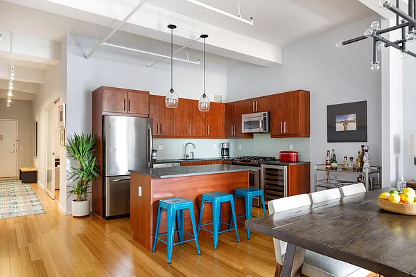 Sold by Compass | media 1
