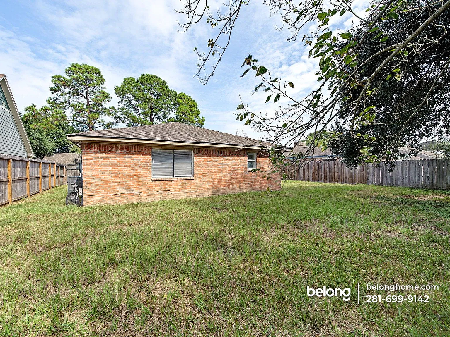 4 bed, 2.0 bath, 1720 sqft, $1,895 — Photo 2