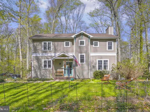 90 Park Ave, Edgewater, MD 21037