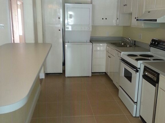 5th image of 220 E Morse Blvd APT 104