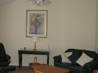 3F Sunmist Sq, Amherst, NY 14228