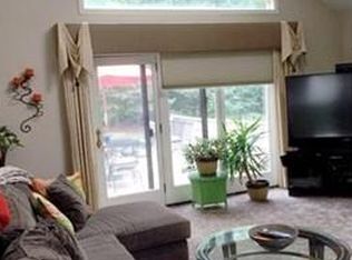 8 Edgewood Rd, Westborough, MA 01581