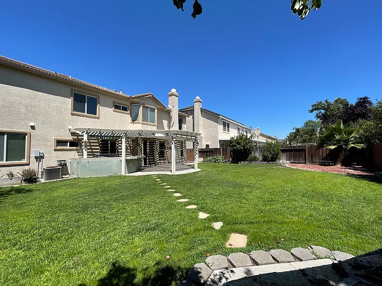 9772 Ellsmere Way — Photo 11