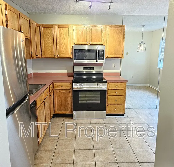 1636 Hunters Trl #1 — Photo 5