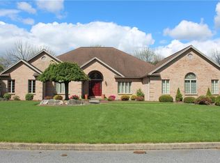6705 Alfred Dr E, Bethlehem, PA 18017