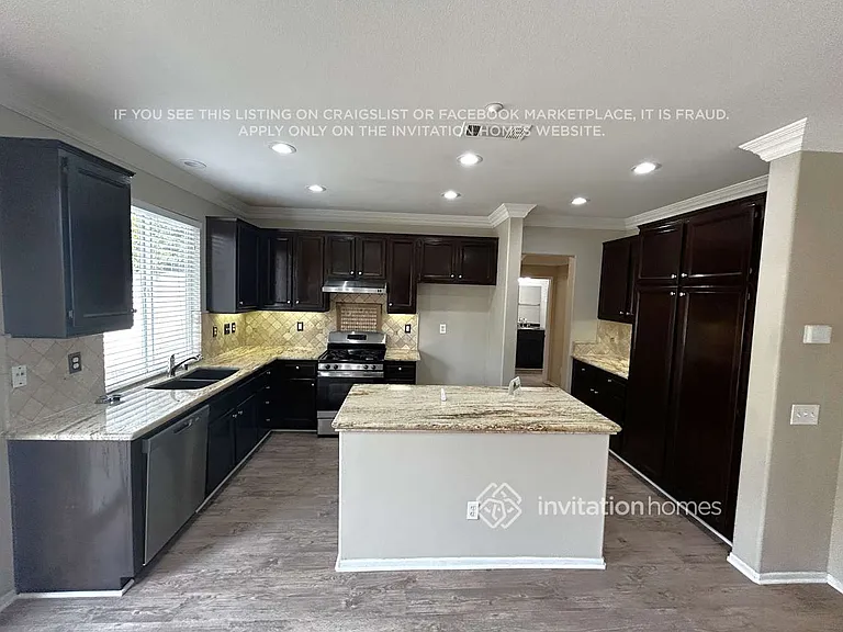 15544 Faith St — Photo 6