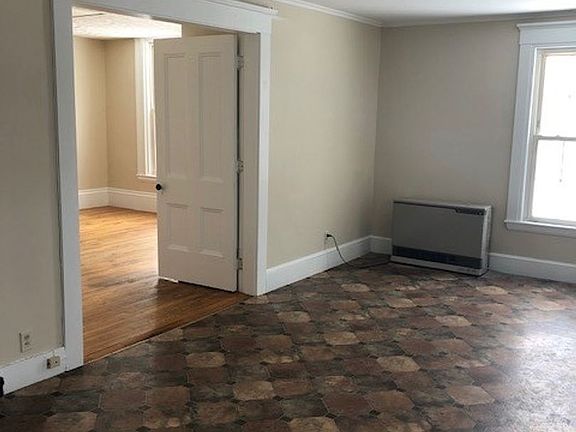 4th image of 180 Main St APT 2