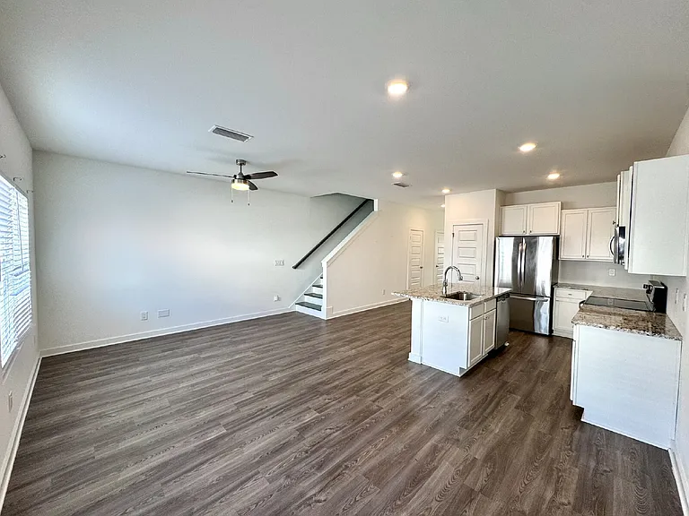 5889 Tyndall Pl — Photo 10