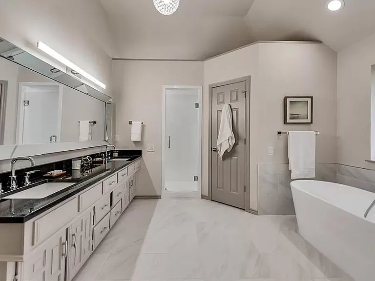 3403 County Road 1157 — Photo 4