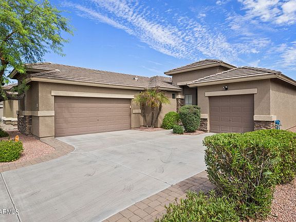 2nd image of 1524 E Constance Way
