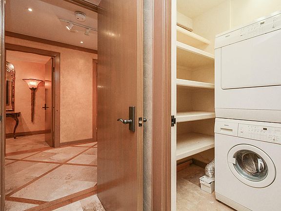 4th image of 5110 San Felipe St Unit 243