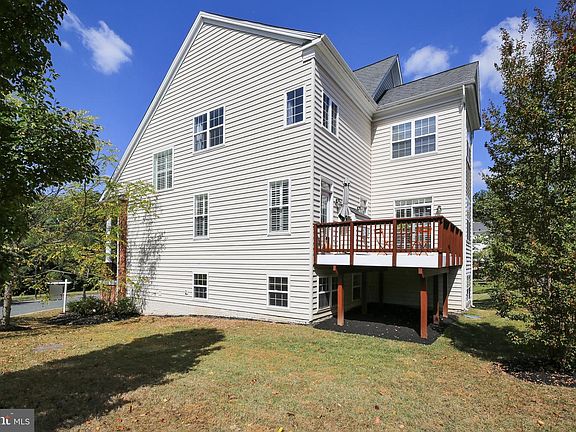 2nd image of 3205 Red Orchid Way