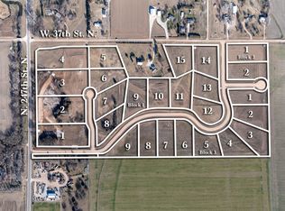 13 Saddle Rdg #AT, Andale, KS 67001