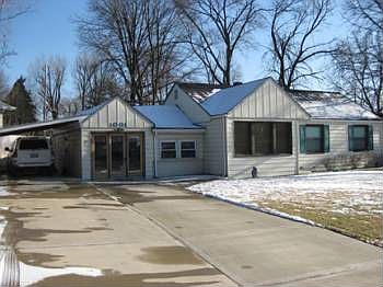 2nd image of 1001 Etherton Dr